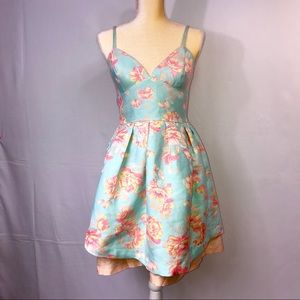 Hutch Dresses - Hutch Cressida Floral Dress Hutch Dresses - Hutch Cressida Floral Dress